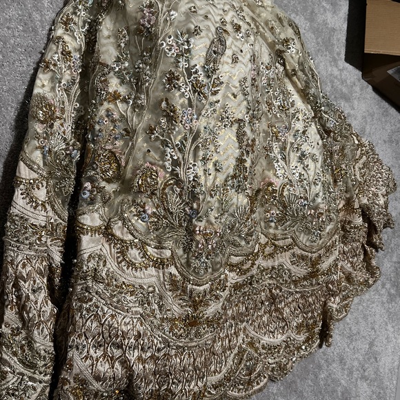 Suffuse Bridal Outfit!! Never worn other then this picture! I am a size Small. - Picture 3 of 6